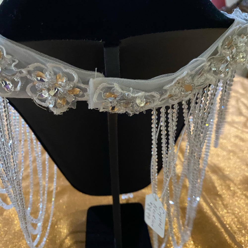 Beautiful crystal collar - Picture 3 of 3